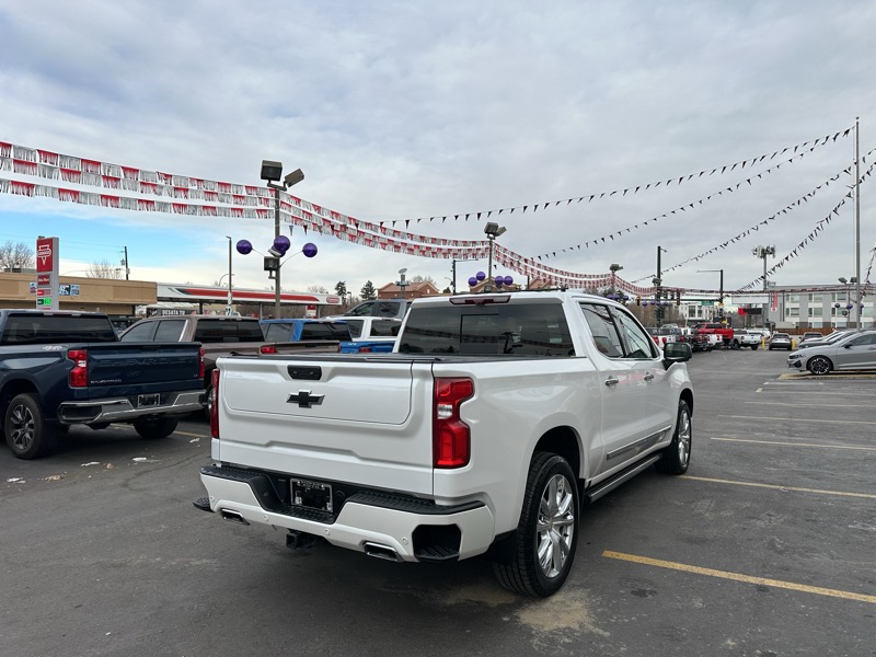 Chevrolet Silverado 1500 4WD Crew Cab 147" High Country 2022