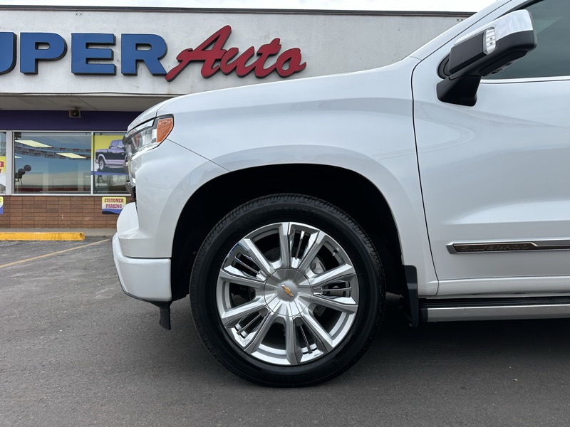 Chevrolet Silverado 1500 4WD Crew Cab 147" High Country 2022