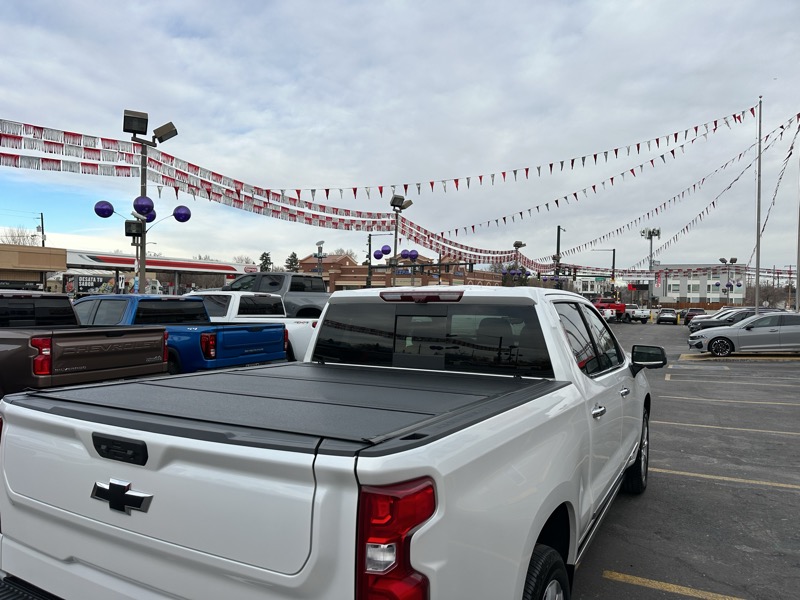 Chevrolet Silverado 1500 4WD Crew Cab 147" High Country 2022