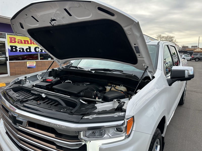Chevrolet Silverado 1500 4WD Crew Cab 147" High Country 2022