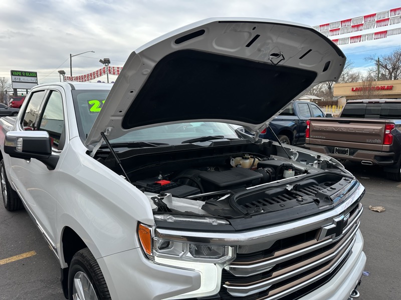 Chevrolet Silverado 1500 4WD Crew Cab 147" High Country 2022