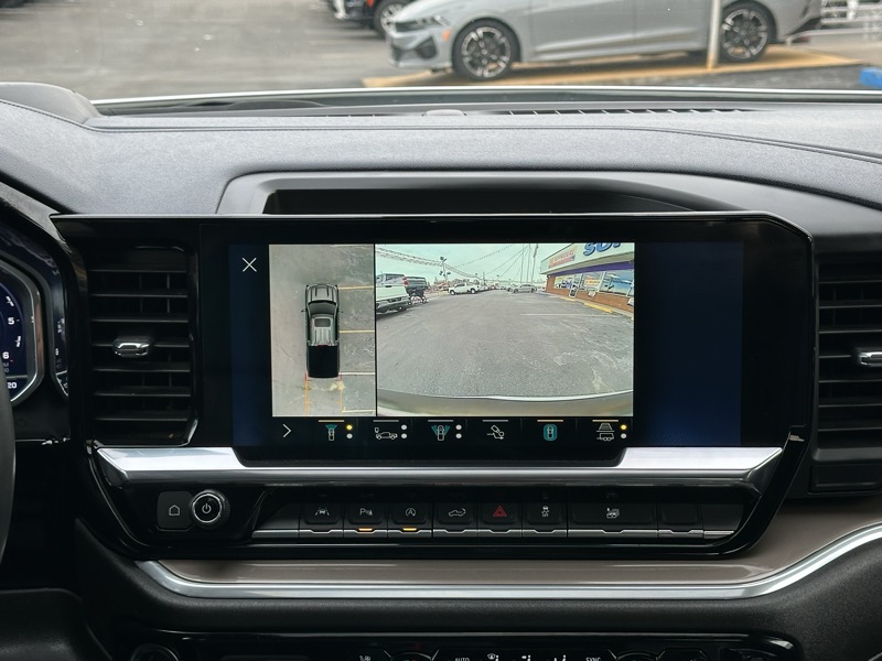 Chevrolet Silverado 1500 4WD Crew Cab 147" High Country 2022