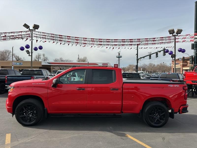 Chevrolet Silverado 1500 4WD Crew Cab 157" Custom 2022