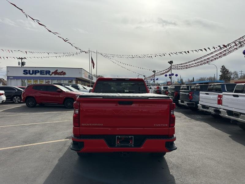 Chevrolet Silverado 1500 4WD Crew Cab 157" Custom 2022