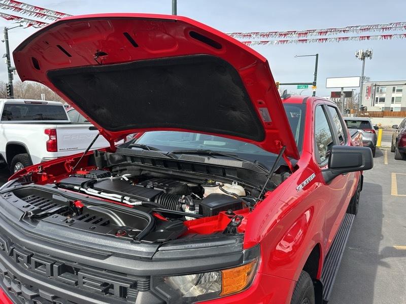 Chevrolet Silverado 1500 4WD Crew Cab 157" Custom 2022