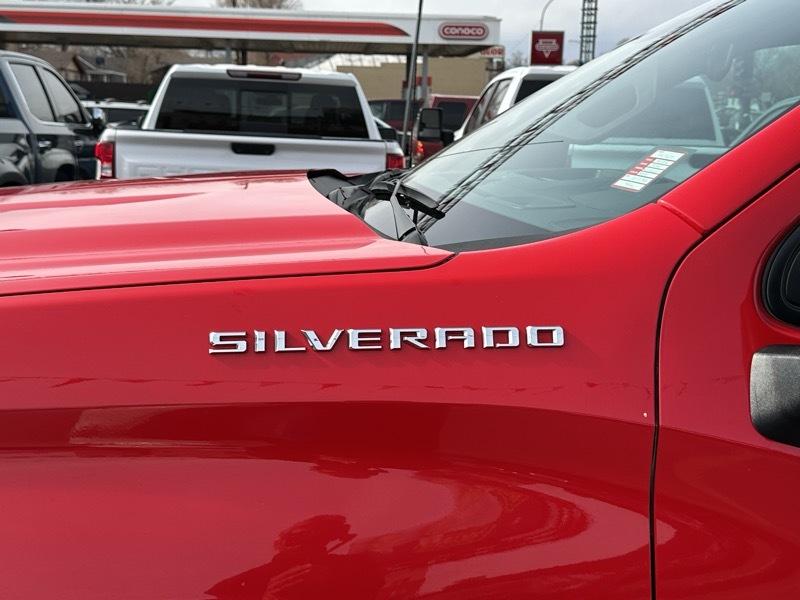 Chevrolet Silverado 1500 4WD Crew Cab 157" Custom 2022