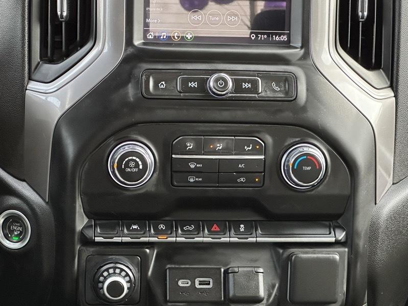 Chevrolet Silverado 1500 4WD Crew Cab 157" Custom 2022