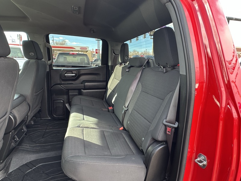 Chevrolet Silverado 1500 4WD Crew Cab 147" Custom 2023