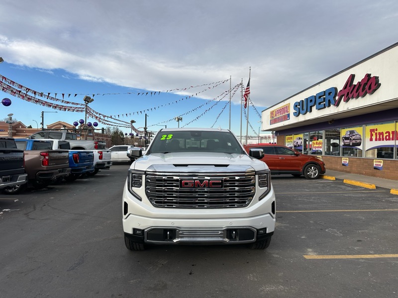 GMC Sierra 1500 4WD Crew Cab 147" Denali 2023