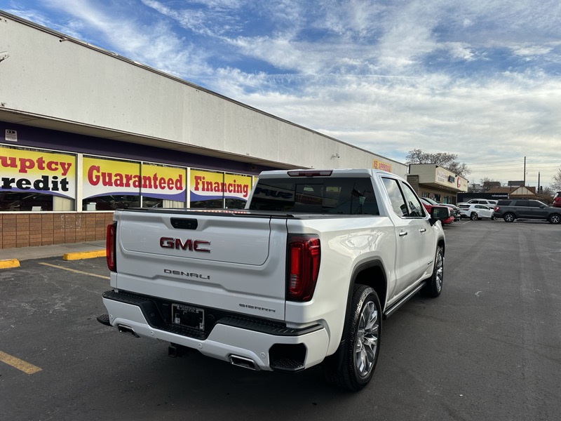 GMC Sierra 1500 4WD Crew Cab 147" Denali 2023
