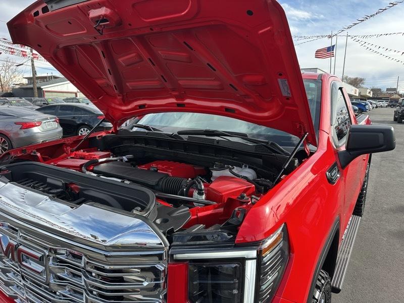 GMC Sierra 1500 4WD Reg Cab 126" Pro 2025