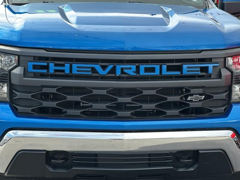 Chevrolet Silverado 1500 4WD Reg Cab 126" Work Truck 2022