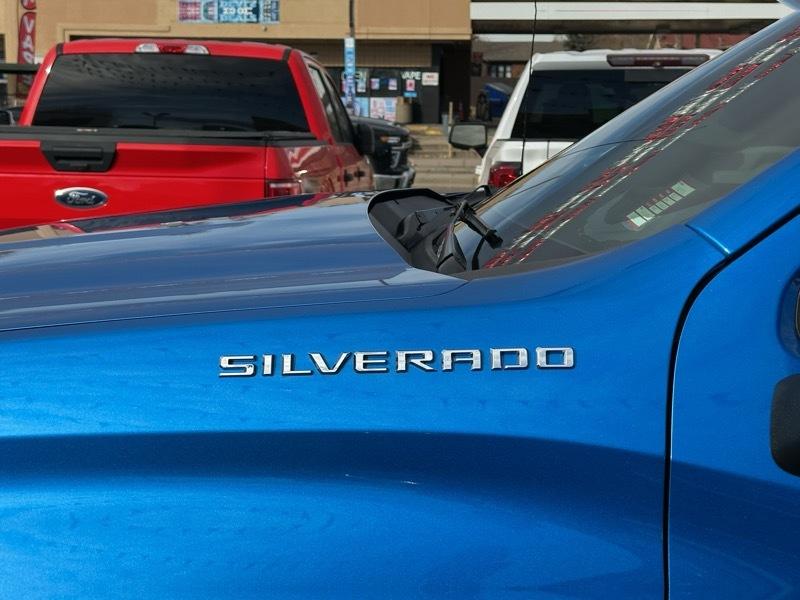 Chevrolet Silverado 1500 4WD Reg Cab 126" Work Truck 2022