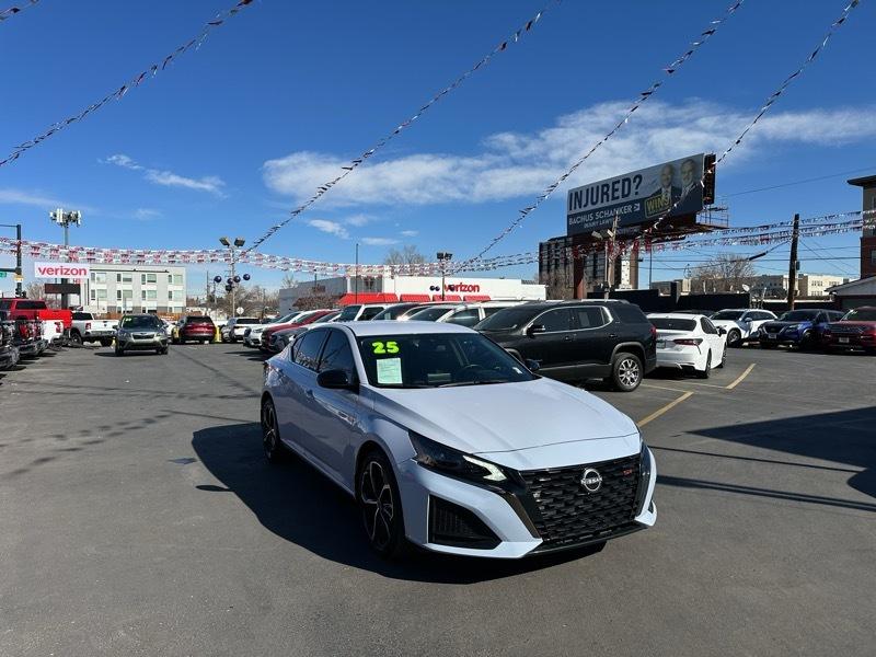 Nissan Altima SR AWD 2025