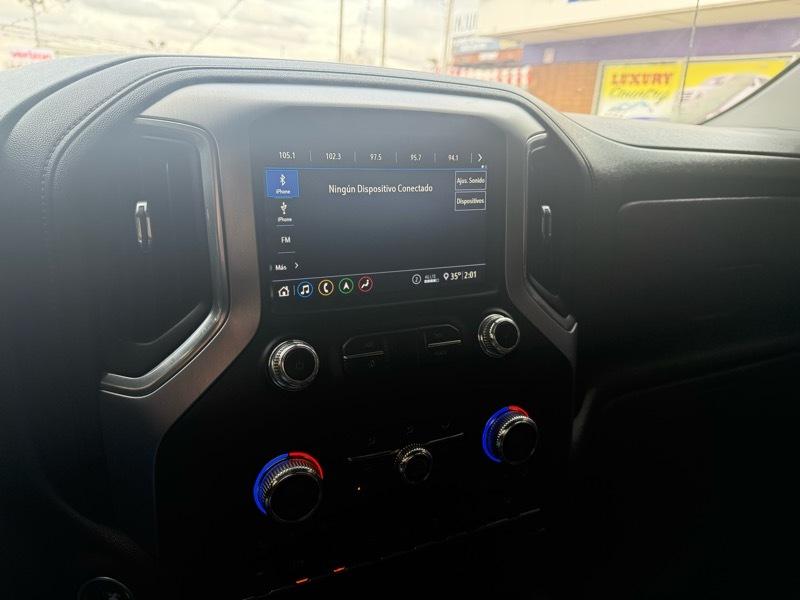 GMC Sierra 1500 4WD Crew Cab 157" SLT 2020