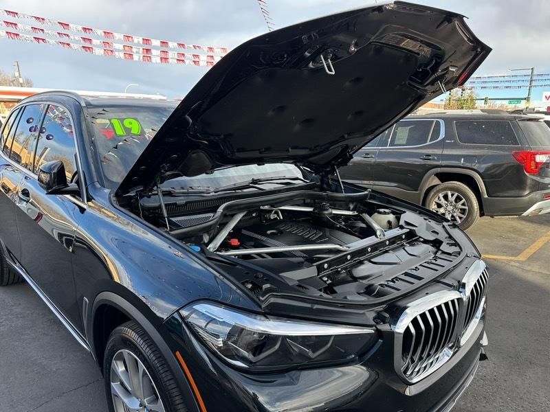 BMW X5 xDrive40i Sports Activity Vehicle 2019