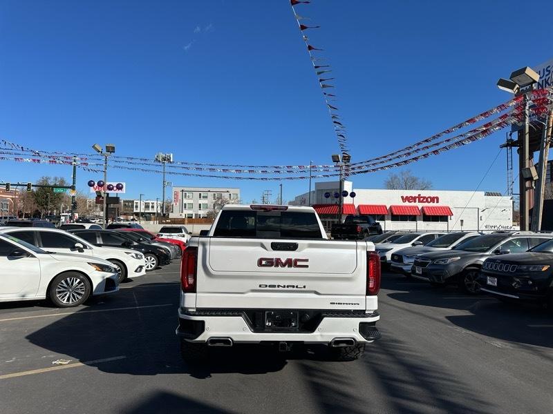 GMC Sierra 1500 4WD Crew Cab 157" Denali 2023