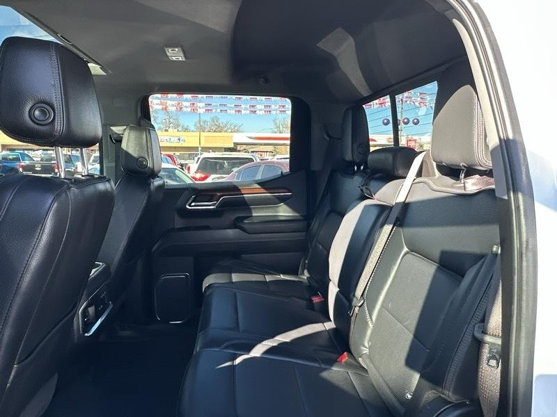 GMC Sierra 1500 4WD Crew Cab 157" Denali 2023