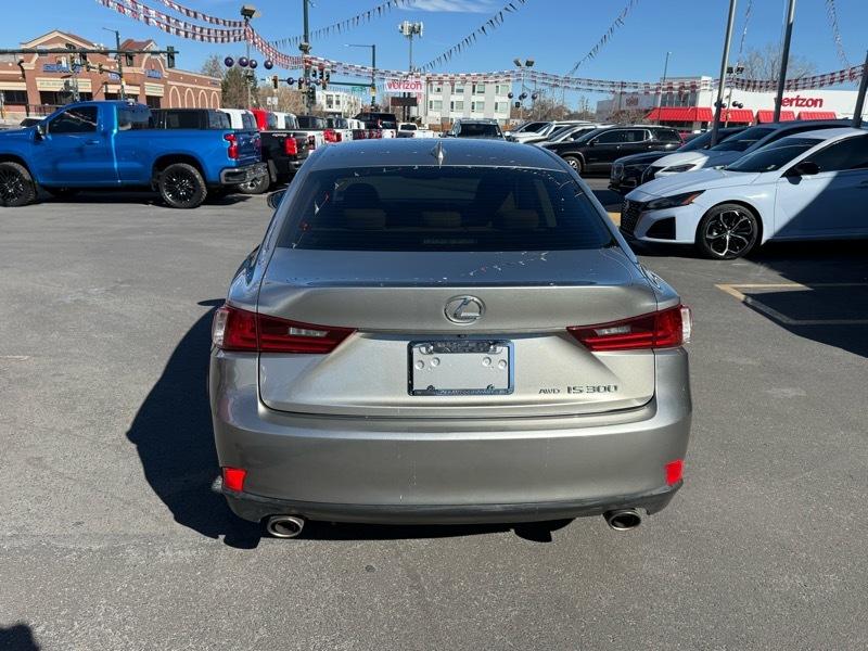 Lexus IS 300 4dr Sdn AWD 2016