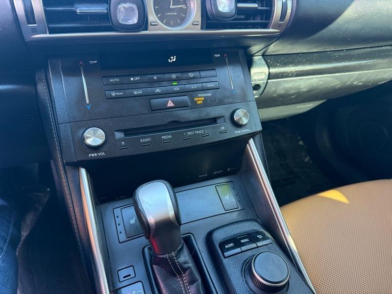 Lexus IS 300 4dr Sdn AWD 2016