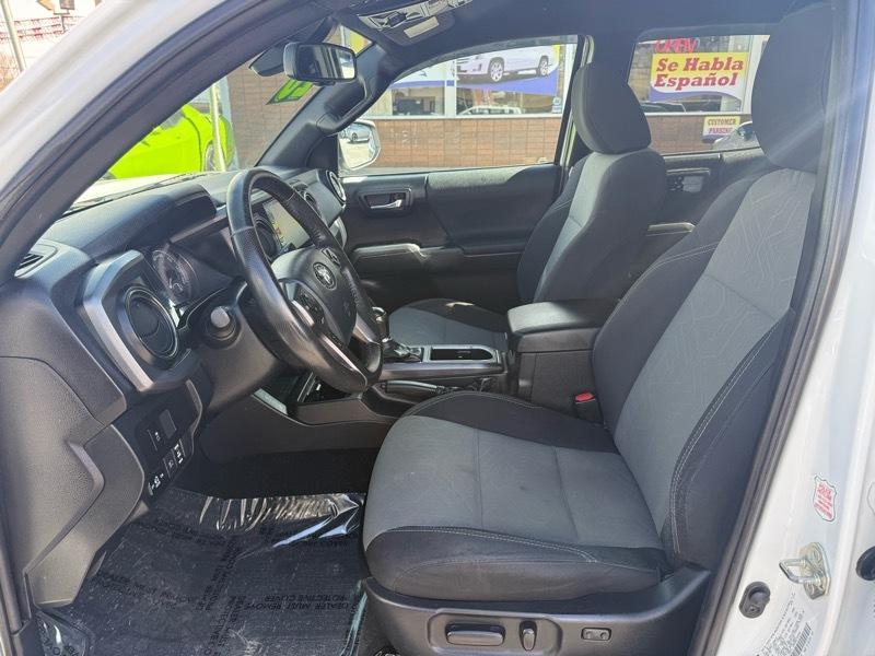 Toyota Tacoma 4WD SR5 Double Cab 5' Bed V6 AT (Natl) 2020