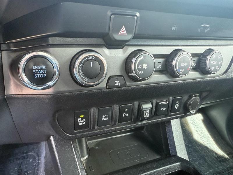 Toyota Tacoma 4WD SR5 Double Cab 5' Bed V6 AT (Natl) 2020