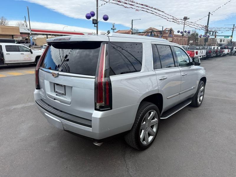 Cadillac Escalade 4WD 4dr Luxury 2019