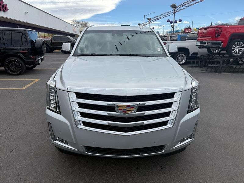 Cadillac Escalade 4WD 4dr Luxury 2019