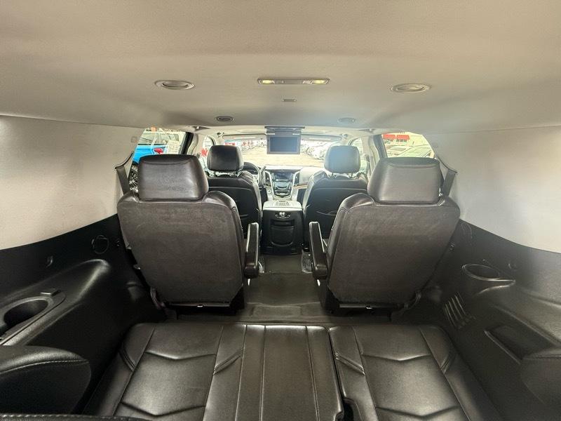 Cadillac Escalade 4WD 4dr Luxury 2019