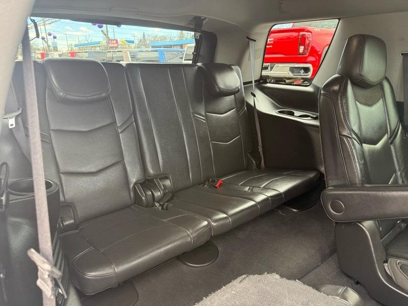 Cadillac Escalade 4WD 4dr Luxury 2019