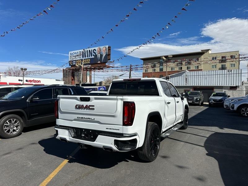 GMC Sierra 1500 4WD Crew Cab 147" Denali 2022