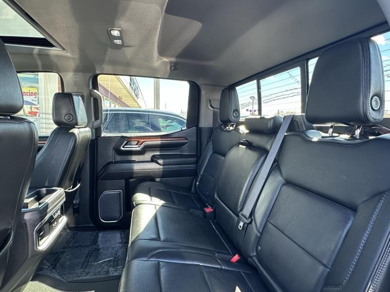 GMC Sierra 1500 4WD Crew Cab 147" Denali 2022