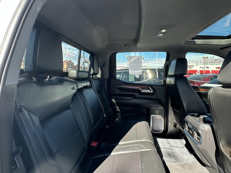 GMC Sierra 1500 4WD Crew Cab 147" Denali 2022
