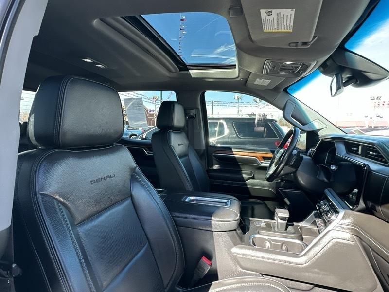 GMC Sierra 1500 4WD Crew Cab 147" Denali 2022