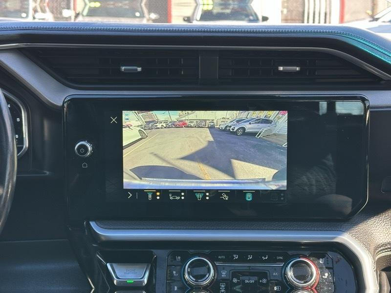 GMC Sierra 1500 4WD Crew Cab 147" Denali 2022