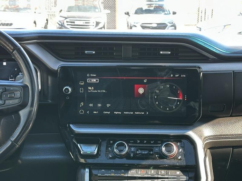 GMC Sierra 1500 4WD Crew Cab 147" Denali 2022