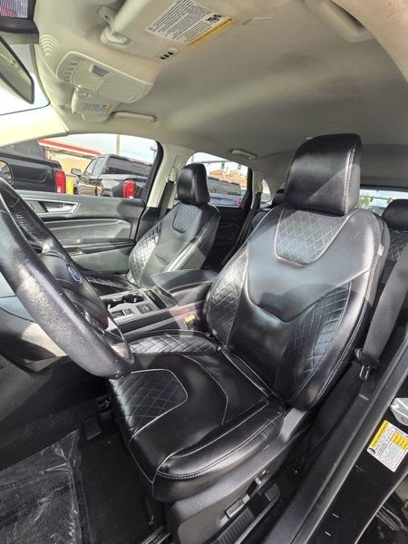 Ford Edge Titanium AWD 2023