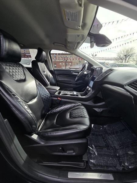 Ford Edge Titanium AWD 2023