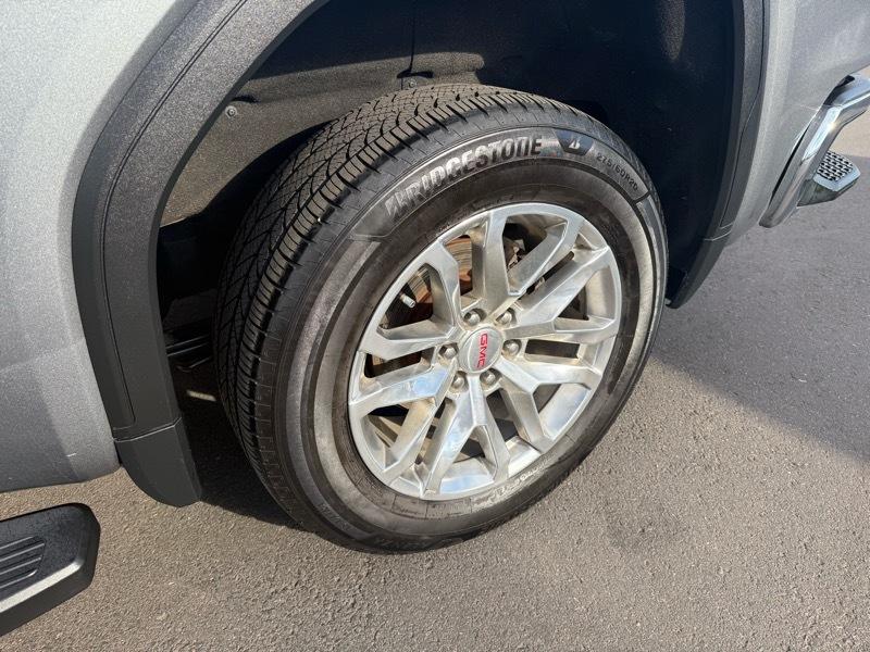 GMC Sierra 1500 Limited 4WD Crew Cab 147" SLT 2022