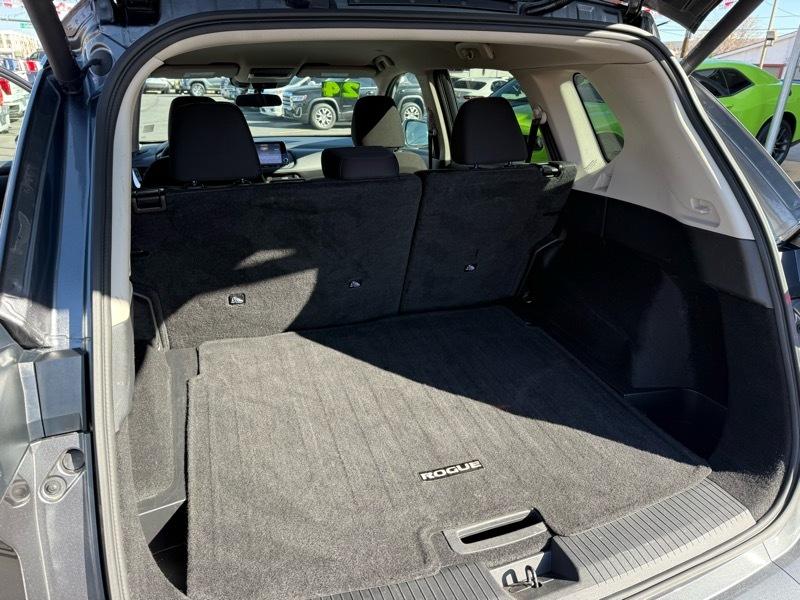 Nissan Rogue AWD SV 2024