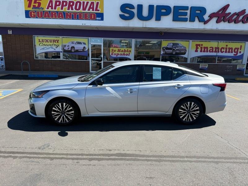 Nissan Altima 2.5 SV Sedan 2024