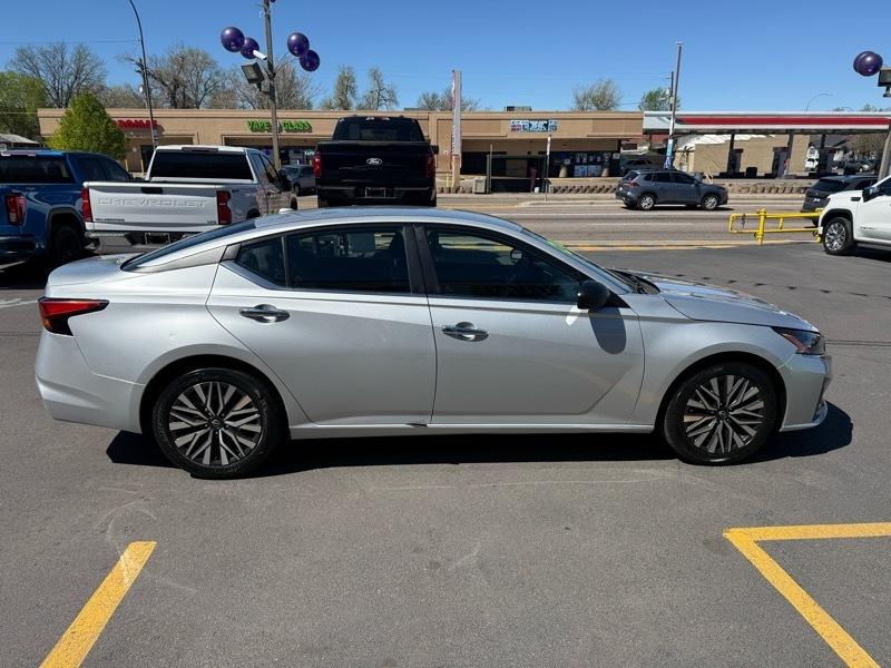 Nissan Altima 2.5 SV Sedan 2024