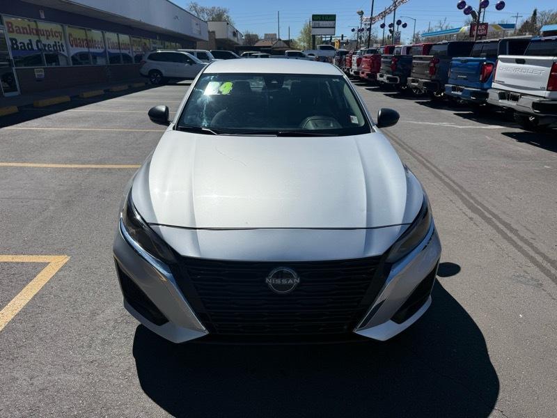 Nissan Altima 2.5 SV Sedan 2024