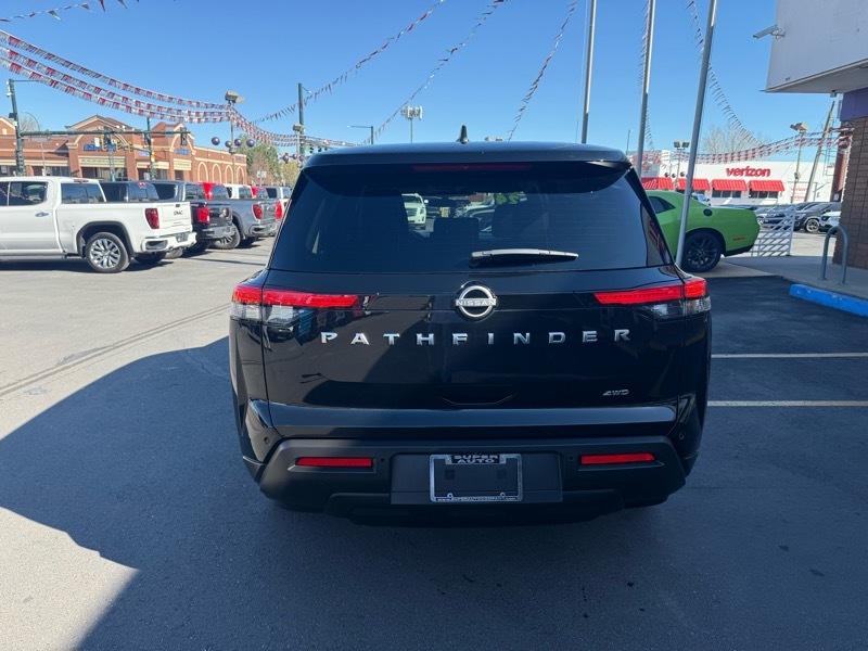 Nissan Pathfinder S 4WD 2024