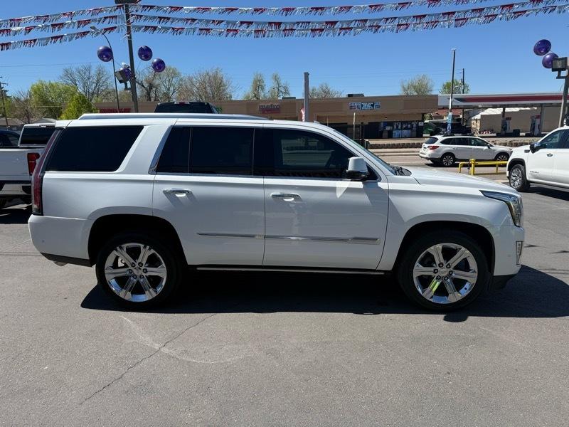 Cadillac Escalade 4WD 4dr Platinum 2017