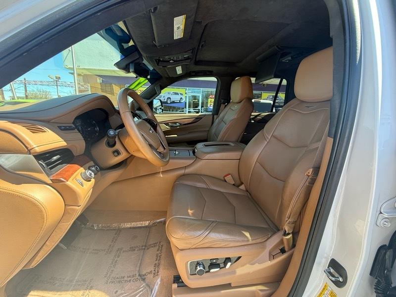 Cadillac Escalade 4WD 4dr Platinum 2017