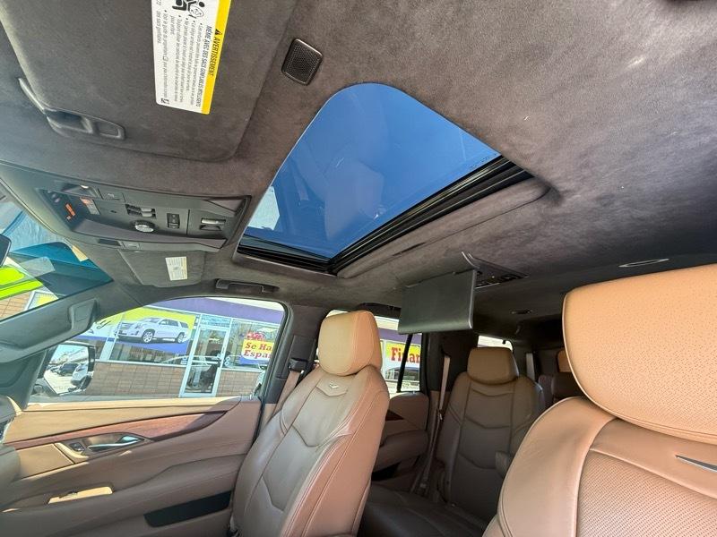 Cadillac Escalade 4WD 4dr Platinum 2017