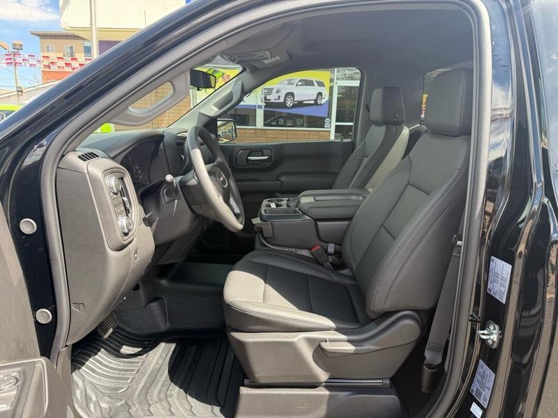GMC Sierra 1500 4WD Reg Cab 126" Pro 2026