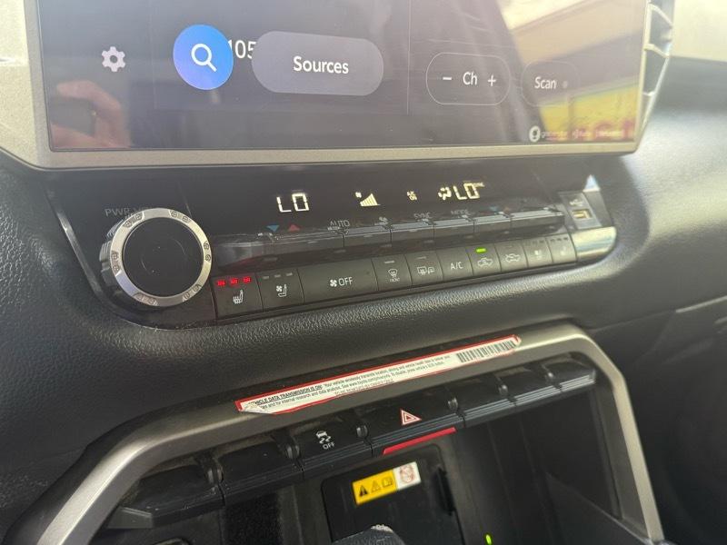 Toyota Tundra 4WD Limited CrewMax 5.5' Bed (Natl) 2022