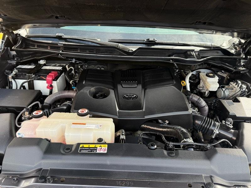 Toyota Tundra 4WD Limited CrewMax 5.5' Bed (Natl) 2022